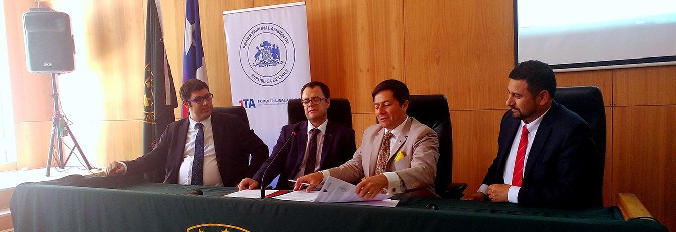 1TA Firma convenio con Universidad de Atacama