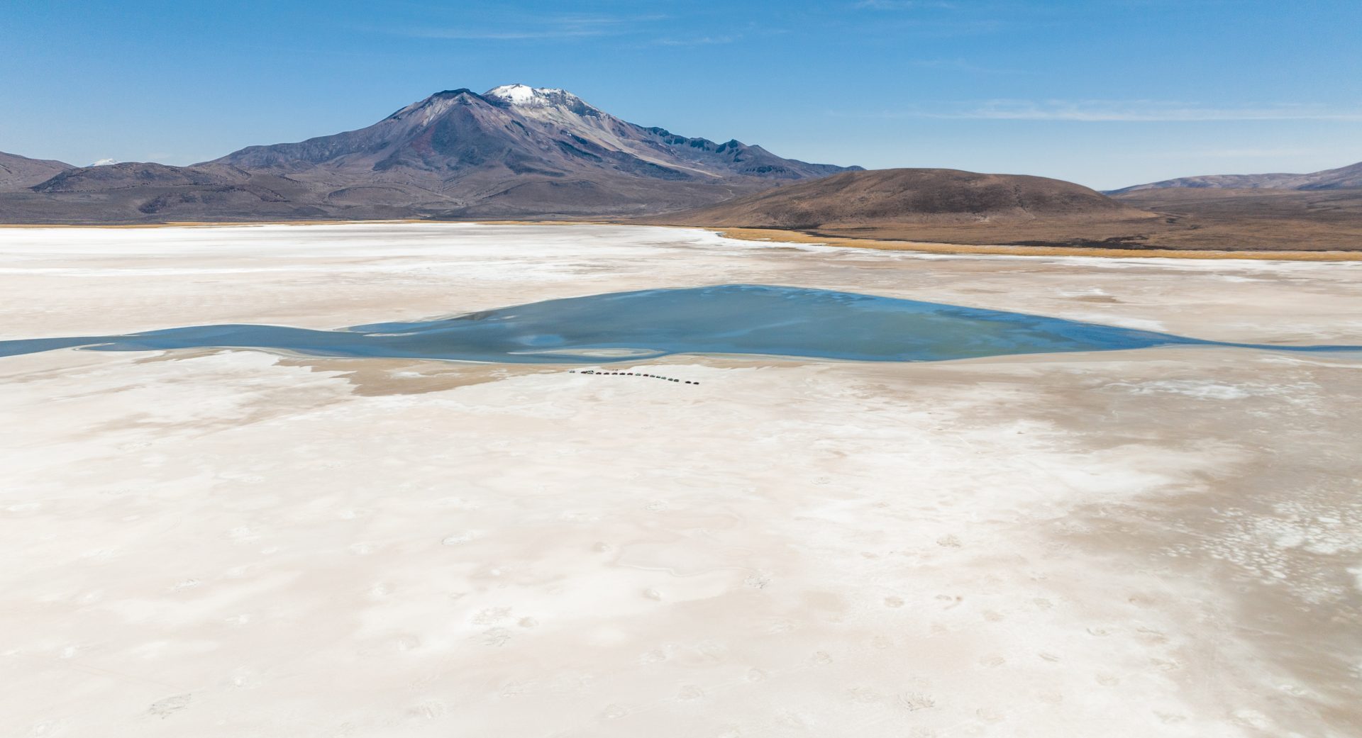 Ministros del Primer Tribunal Ambiental escuchan argumentos para definir futuro de las medidas cautelares.