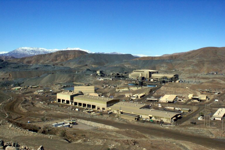 Se acoge a trámite reclamación de Comunidad Indígena Colla por aprobación de proyecto de optimización y continuidad operacional de Minera Candelaria