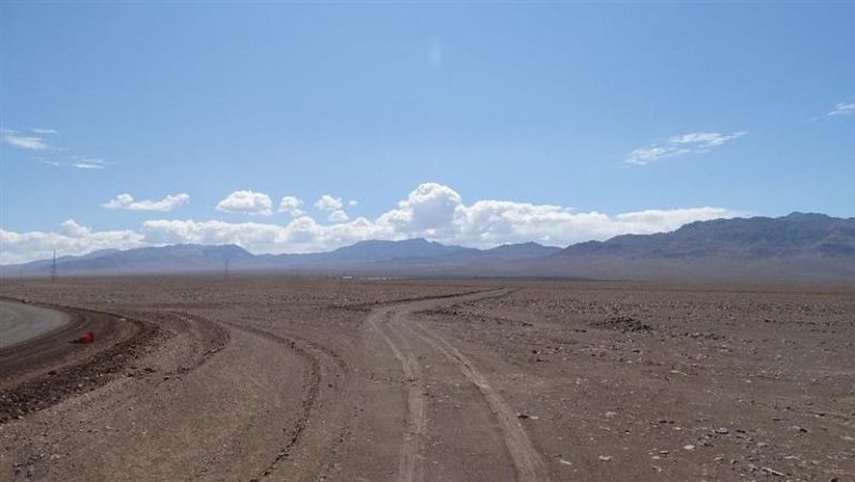 Comunidad Colla presenta reclamación ante Tribunal Ambiental por proyecto fotovoltaico en Atacama
