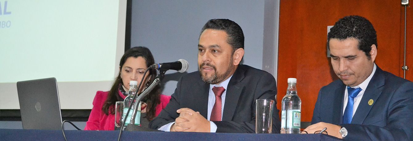 Ministro Mauricio Oviedo Expone en Seminario de Antropología jurídica realizado en Arica