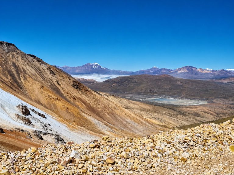 Comunidades indígenas y observantes ciudadanos presentan reclamación ante el Primer Tribunal Ambiental por proyecto minero “Champagne” en cerro Anocarire