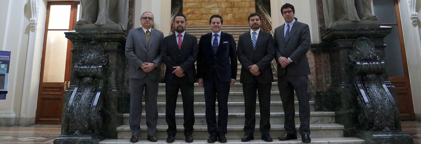 Ministros del 1TA se reúnen con magistrados de la Corte Suprema