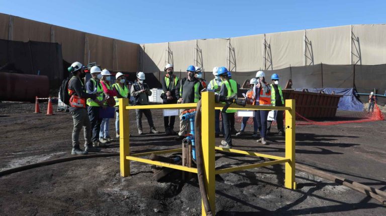 Visita inspectiva a Puerto Caldera y sector de acopio de concentrado de hierro de empresa Serviport S.A.