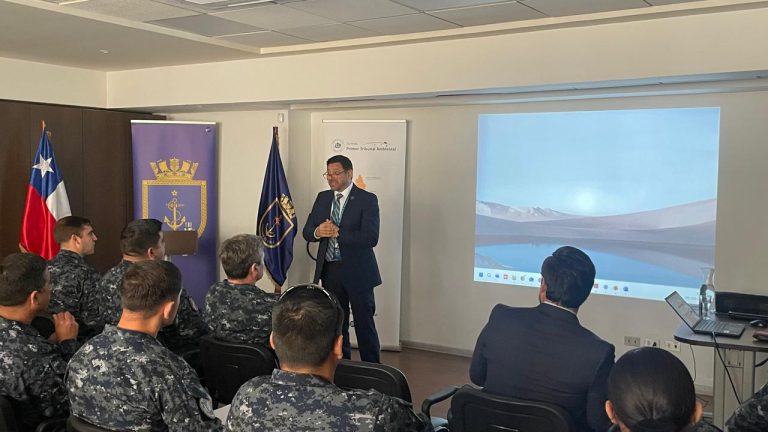 Primer Tribunal Ambiental capacita a funcionarios de la Gobernación Marítima de Coquimbo